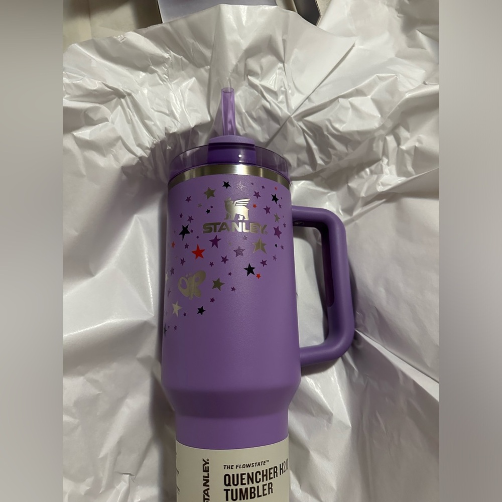Stanley Olivia Rodrigo Quencher H2.0 Tumbler